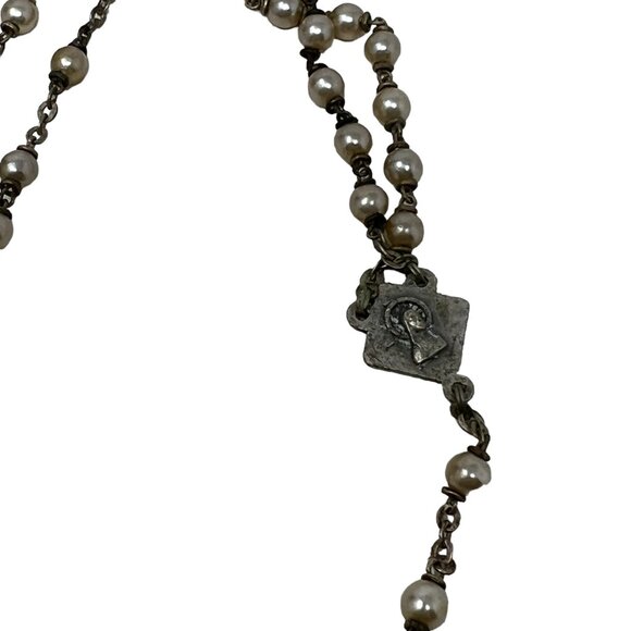 Vintage Rosary Faux Pearl Silver Tone Five Decade Made‎ in Italy - Picture 9 of 10